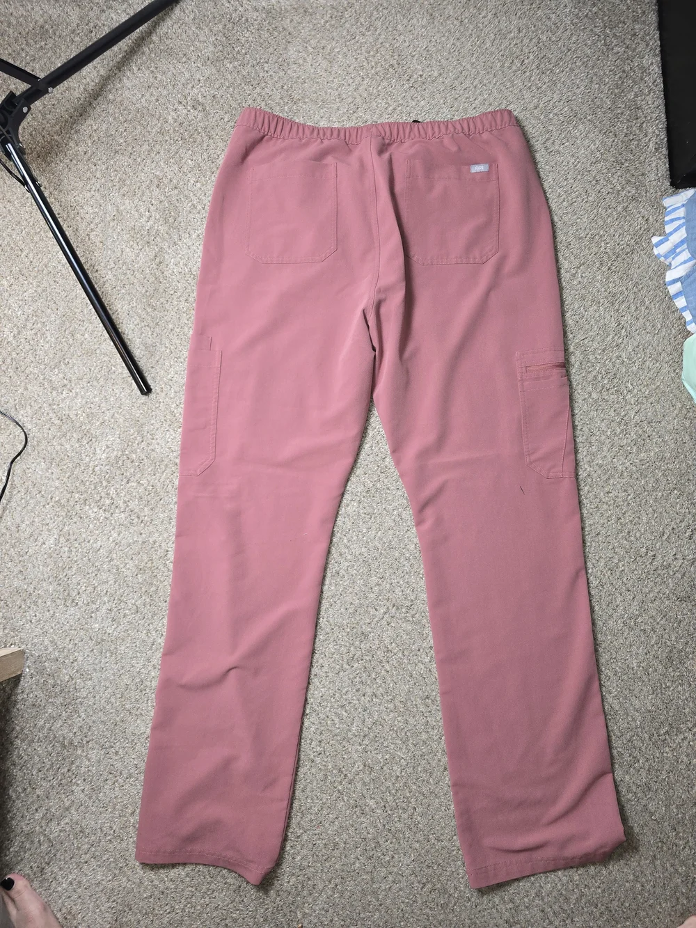 FIG's Men's Mauve Pink Cargo Scrub Pants Size XXL Tall